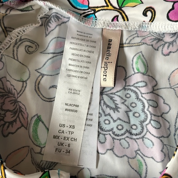 Nanette Lepore Rosarito long sleeve rash, guard, NWOT size extra small - Picture 5 of 8